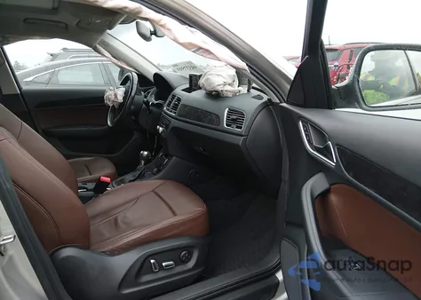 2016 Audi Q3 2.0T Premium Plus z USA, uszkodzony, nr VIN WA1EFCFS2GR021382